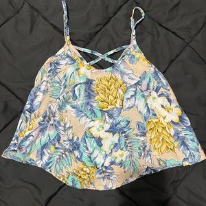 Women’s crop tank top